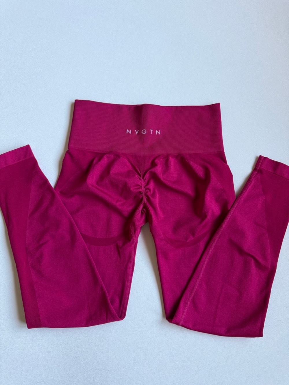 NVGTN Fuchsia Seamless Leggings